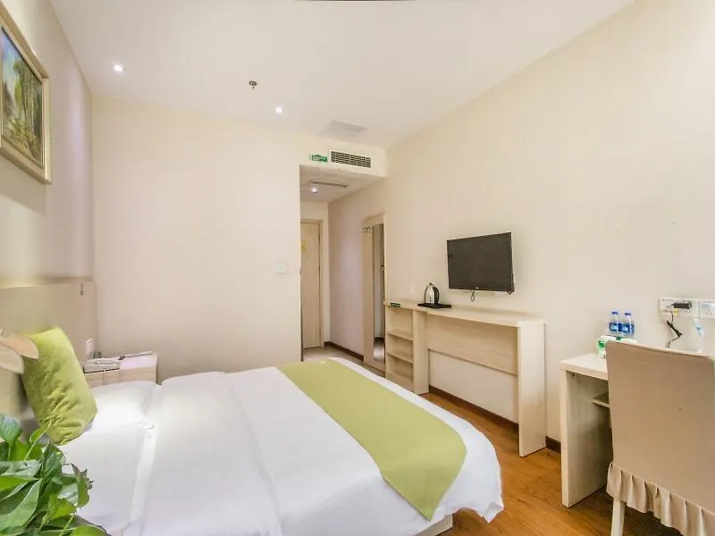 Greentree Alliance Suzhou Zhangjiagang Huachang Road Bus Station Hotel